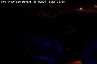 showyoursound.nl - BMW 328iA Sedan - BMWICE328 - bmwice328_2__018a.jpg - dashboard in het donker, is toch een machtig gezicht iedere keer wanneer ik instap