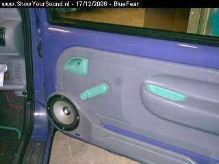 showyoursound.nl - SQ Twingo Mark IV - BlueFear - SyS_2006_12_17_15_46_16.jpg - De deuren voorzien van de nieuwe Micro Precision speakers. Nog de oude 3 serie, maar naar mijn mening geven deze het mooiste geluid. 