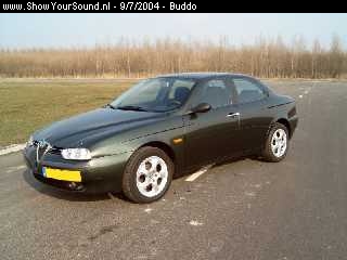 showyoursound.nl - Subtiel maar goed! - Buddo - alfa2.jpg - Dit is de auto van deze showcase. Het is mijn trots... een donker groene Alfa 156 van 1999. De auto is helemaal standaard, behalve de later toegevoegde 16