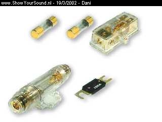 showyoursound.nl - Smurf Blue Quality Sound - Dani - accesorios_phonocar.jpg - -Phonocar Fuses and Power Block