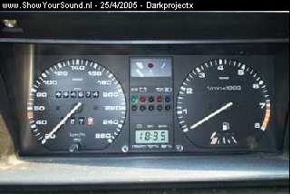 showyoursound.nl - 1e ICE project - Darkprojectx - eigen4.jpg - Bij al die power natuurlijk een aangepast klokkie... tot 260 km/h..