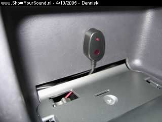 showyoursound.nl - Volvo S40, 2.0T, 163 pk, automaat, 2003 - Denniskl - SyS_2005_10_4_21_5_49.jpg - De ir.-sensor voor de dvd-speler.