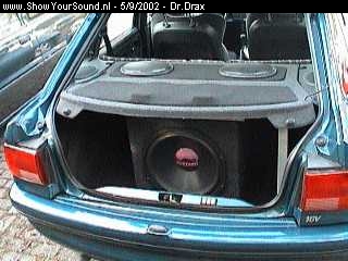 showyoursound.nl - Totally addicted to bass - Dr.Drax - kofferbak.jpg - Oude install nog .. 