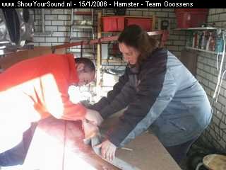 showyoursound.nl - SQ in een Hamsterbus - Hamster - SyS_2006_1_15_20_32_15.jpg - best handig zon hulpje...