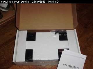 showyoursound.nl - Megane Cabrio SQ install - HenkieD - SyS_2010_10_28_19_40_3.jpg - pAmp voor de Composet is een Audio-System mosconi 100.4 geworden/p