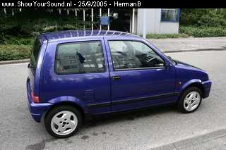 showyoursound.nl - Best klein zon Fiat cinquecento! - HermanB - SyS_2005_9_25_22_36_49.jpg - En dit was dus de auto aan het begin, toen er nog niets mee was gedaan...