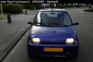 showyoursound.nl - Best klein zon Fiat cinquecento! - HermanB - SyS_2005_9_25_22_37_8.jpg - Helaas geen omschrijving!