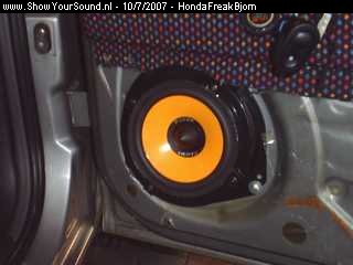 showyoursound.nl - Sound in mijn corsa - HondaFreakBjorn - SyS_2007_7_10_21_44_27.jpg - pde Hertz speakers/p