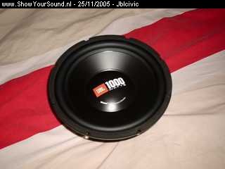 showyoursound.nl - Project: Civic (Poly install) - Jblcivic - SyS_2005_11_25_22_7_26.jpg - Subwoofer JBL GT4-10 x2