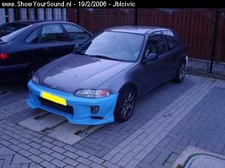 showyoursound.nl - Project: Civic (Poly install) - Jblcivic - SyS_2006_2_19_18_18_23.jpg - Voorbumper gemonteerd