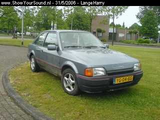 showyoursound.nl - Lange Harrys Showcase - LangeHarry - SyS_2006_5_31_16_57_55.jpg - En de auto waar het in gepropt zat!