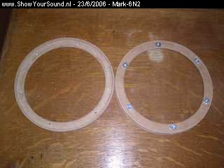 showyoursound.nl - Audio-System-exact! - Steg - Sound Quality - Mark-6N2 - SyS_2006_6_23_1_19_37.jpg - In beide ringen zitten 6 m5 inslag moeren zodat de aluminium ringen daarin goed kunnen worden gemonteerd.
