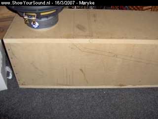 showyoursound.nl - Lucky Lady - Maryke - SyS_2007_3_16_22_3_1.jpg - de kist is volledig berekend en aangetekend hoe de kist te bouwen