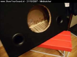 showyoursound.nl - Seat Leon met Audio system install - Minibutcher - SyS_2007_10_21_22_9_17.jpg - pde poorten even gemonteerd/p
