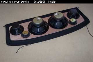 showyoursound.nl - Audio install Alfa 155 - Neelis - SyS_2006_12_10_12_39_28.jpg - En het past! Nu nog de gaten frezen en zagen.