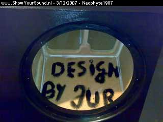 showyoursound.nl - Project clio - Neophyte1987 - SyS_2007_12_3_14_33_37.jpg - pkleine humor voor de kist ontwerper juriaan..... zelf was hij er niet bij om zijn handtekening te komen zetten erin..../p
