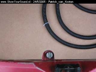 showyoursound.nl - Type RF VTS - Patrick_van_Kooten - img_0936.jpg - Met deze schroef kun je het reservewiel onder de auto vandaan laten zakken, deze schroef moet dus goed bereikbaar blijven.
