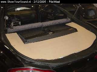 showyoursound.nl - Hyundai Coupe met Rockford - PdeWaal - dsc00015__medium_.jpg - beginnetje gemaakt aan de afdek plaat