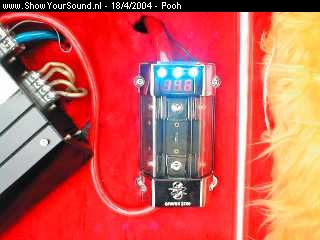 showyoursound.nl - Alto met sound - Pooh - p1010122.jpg - 14,6 volt zoals je ziet/PPen 50mm kwadraat in en 25 uit/PPmet de tijd komt er een amp bij waarschijnlijkBR