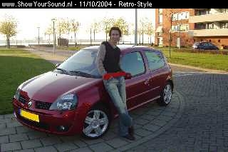 showyoursound.nl - SQ Install Renault Clio Sport - Retro-Style - dsc00037.jpg - Dit is hem dan! Net nieuw binnengekomen de Renault Clio 2.0 16V Sport. Zo ziet hij er nog helemaal origineel uit, tijd om er eens aan wat aan te gaan verbouwen. Eerste stap... In-Car-Entertainment!