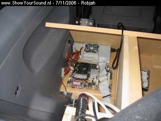 showyoursound.nl - Audio-System Getz DVC - Robjah - SyS_2006_11_7_20_42_29.jpg - De carpc op zijn plek