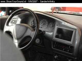 showyoursound.nl - Mazda meets MTX - SanderInfinity - SyS_2007_9_5_13_20_51.jpg - pen nog maar even een scherm in het dashboard./p