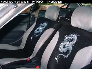 showyoursound.nl - Have no fear, Honda power is here at 7200 rpm. - SilverDragon - SyS_2006_9_19_22_46_9.jpg - Interieur (vervolg)