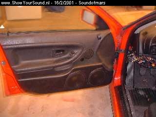 showyoursound.nl - Sound of Mars, eigenaar BMW Auke - Soundofmars - bmw19.JPG - this is a custom made door panelBRwith two times 16.5 midbass driverBR8.7 midspeaker and a macrom morel tweeter
