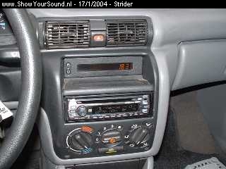 showyoursound.nl - Opel Astra @ Sound Quality - Strider - headunit.jpg - Headunit: Clarion DXZ638RMP