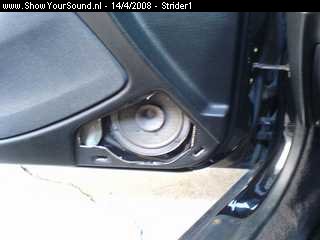 showyoursound.nl - Honda Civic Coupe 5th @ SQ - Strider1 - SyS_2008_4_14_13_49_17.jpg - pDe originele deurpaneel + speaker, deze ga ik modificeren./p
