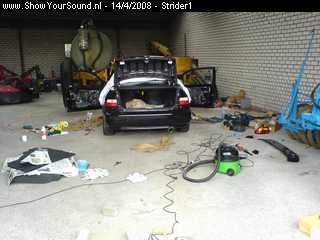 showyoursound.nl - Honda Civic Coupe 5th @ SQ - Strider1 - SyS_2008_4_14_14_39_50.jpg - pWat een rommel!/p