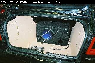 showyoursound.nl - Seat Cordoba SX - Team_Ibiza - h.jpg - Alles in elkaar gezet om te passen, ik heb gebruik gemaakt van 9mm MDF... 