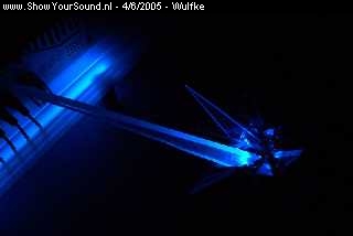 showyoursound.nl - bleu ice in a Corsa - Wulfke - im001174.jpg - resultaat van stukken plexiglas met ledverlichting erin
