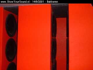 showyoursound.nl - Team Thunder 4 , 165,7dB--NEW PICTURES-- - bakkeren - uno2.jpg - The new finish of the subenclosure
