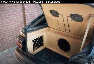 showyoursound.nl - Renault 19 with nice sound - bartuitlauwe - 03_met_mdf_van_rechts_gezien.jpg - Hier vanaf de rechterkant gezien