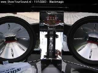 showyoursound.nl - MTX Sound in my Golf IV - blackmagic - koffer2.jpg - MTX Sound