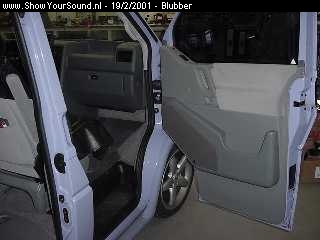 showyoursound.nl - Very Stealth install - blubber - Dsc00005.jpg - Door panels seem to be stock but..