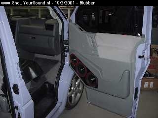 showyoursound.nl - Very Stealth install - blubber - Dsc00006.jpg - ..house a speaker setup from CDT audio. The 4
