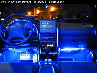 showyoursound.nl - Blue Thunder ATC-154 - bluethunder - so-intense_dash800.jpg - Idem, indoor glow dash pic.