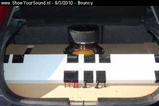 showyoursound.nl - mix van ground zero, audio system - bouncy - SyS_2010_3_9_12_53_0.jpg - pbijna klaar alleen nog bekleden/pBRp /p