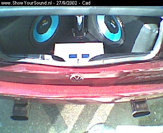 showyoursound.nl - C.A.D.s Corrado G60 - cad - image6.jpg - The trunk of the car with the amplifier , subs and 1f power-cap