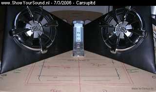 showyoursound.nl - Carsup ltd latest visual and sound project  - carsupltd - SyS_2006_3_7_1_34_42.jpg - Plaatsbepalen voor de juiste positie van de DIETZ condensator