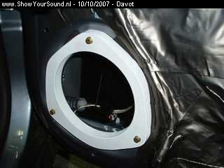 showyoursound.nl - Pioneer install met een vleugje bass - davot - SyS_2007_10_10_16_37_39.jpg - pspeakerring in de deur gemonteerd/p