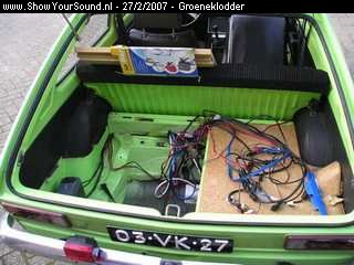 showyoursound.nl - 250 Gb CarPC Multimedia met NES SNES SEGA en SATNAV - groeneklodder - SyS_2007_2_27_20_12_47.jpg - Eerste stappen, de kofferbak voorbereiden