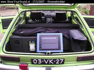 showyoursound.nl - 250 Gb CarPC Multimedia met NES SNES SEGA en SATNAV - groeneklodder - SyS_2007_2_27_20_22_4.jpg - Volledig overzicht zoals het nu is