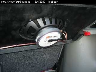 showyoursound.nl - Cold as ice! - icebear - image09.jpg - In close-up: de rearspeaker rechts achter.