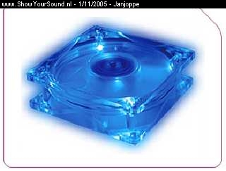 showyoursound.nl - Kangoo Helix Project - janjoppe - coolermaster_neon_blue_fan.jpg - De HXS 1000 QX zal worden gekoeld door twee van deze blauwe LED pc ventilatoren 