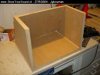 showyoursound.nl - DLS & GENESIS (Rooky Unlimited) - jgbouman - sub.jpg - De sub kisten zijn gemaakt van 22 mm mdf en zijn gelijmt en geschroeft.