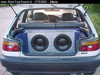 showyoursound.nl - Manfreds install - mania - MVC-451F.JPG - here are the two new woofers the mtx 7000 serie