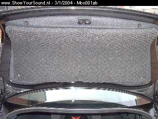 showyoursound.nl - Audi A4 2003  met RockfordFosgate audio - mco001ab - 33.jpg - Nog meer dempingmateriaal kofferdeksel aangebracht.